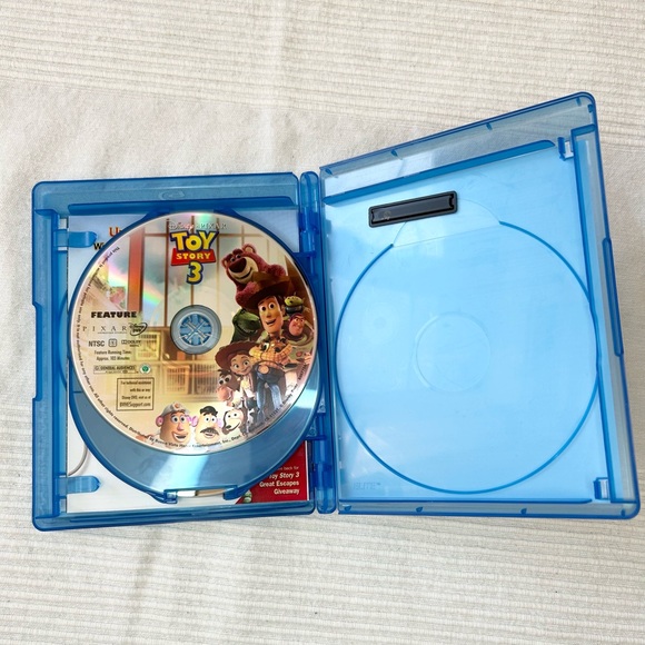 Toy Story 3 Blu-ray Four Disc Set DISNEY - Picture 9 of 14
